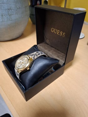Guess dameshorloge