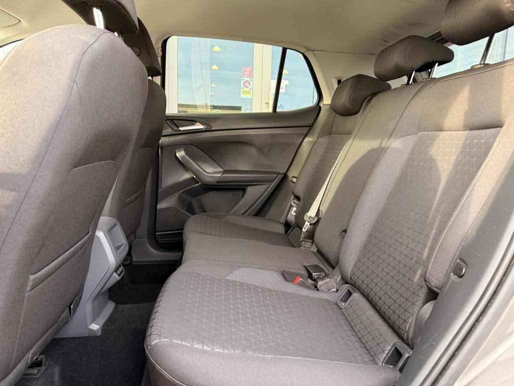 Volkswagen T-cross 1.0 tsi r-line | vc | acc | dab | trekhaak | stoelverwar