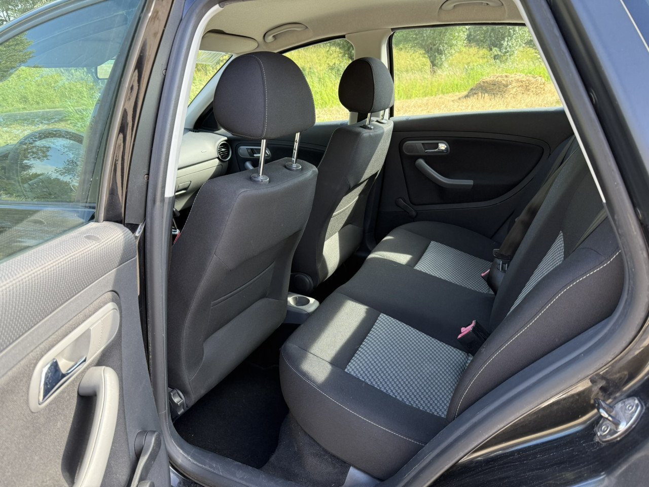 Seat Ibiza 1.6 77KW 5DRS 2007 Zwart - APK t/m 27 juli 2026