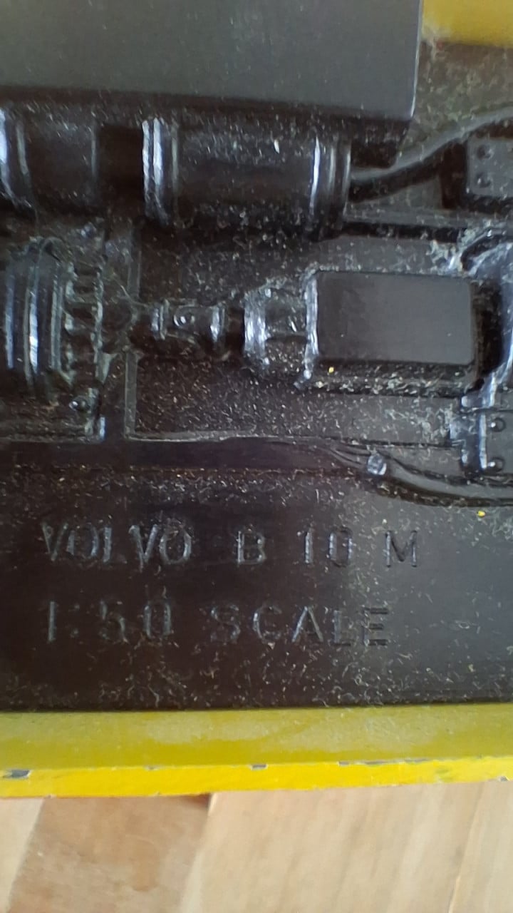 Volvo harmonica bus.