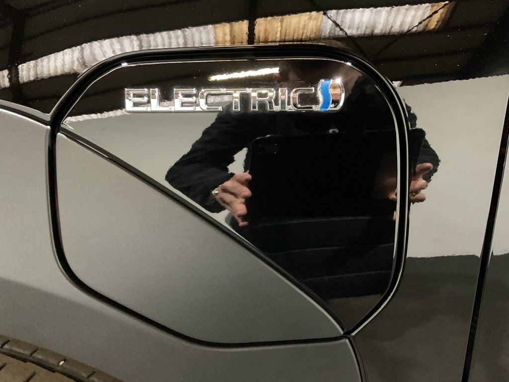 Toyota Bz4x premium 4wd 71 kwh 3 fase