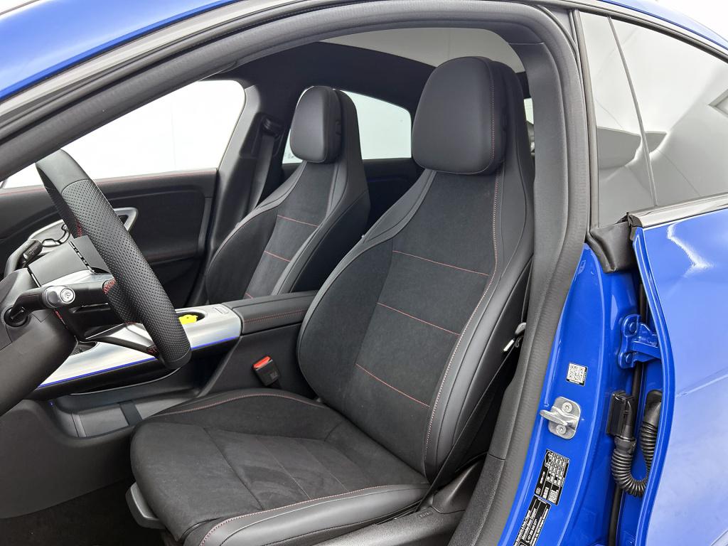 Mercedes-Benz Cla 250+ launch edition 85 kwh | multibeam led | panoramadak 