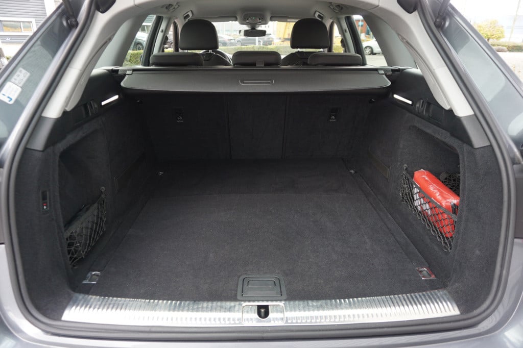 Audi A4 avant 2.0 tdi sport lease edition climate / navi / cruise / parkeer
