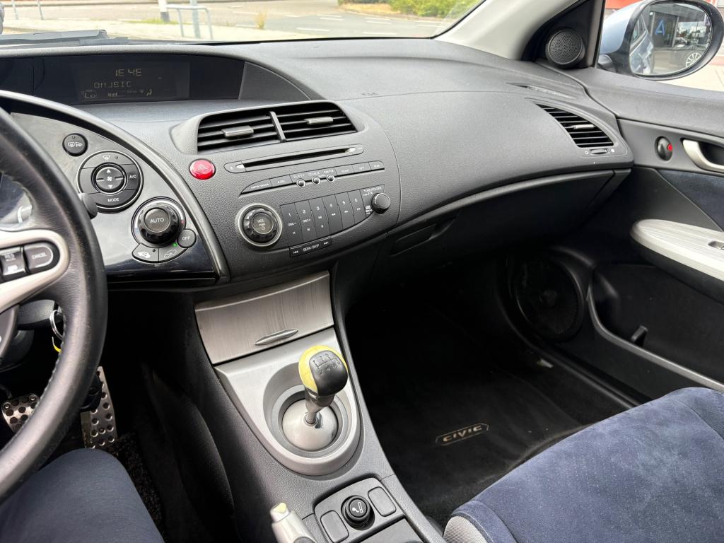 Honda Civic 1.8 sport