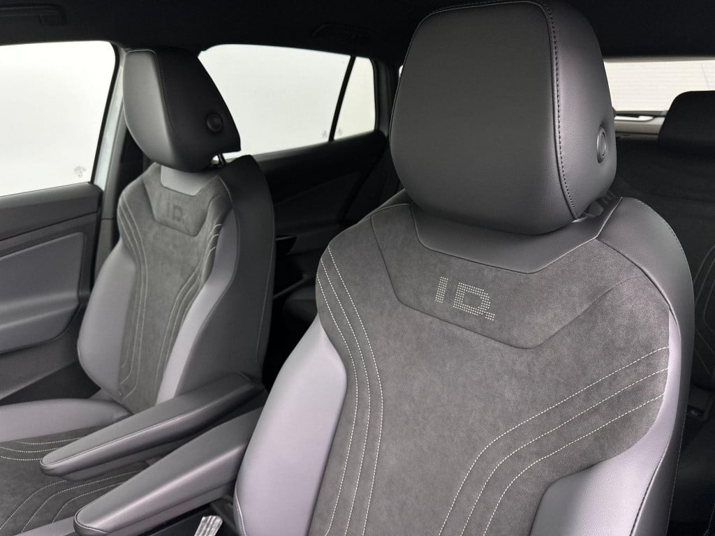 Volkswagen Id.4 pro limited edition 77 kwh accu. 210 kw / 286 pk s