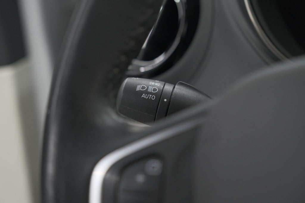 Renault Captur tce 150 edc initiale paris | trekhaak | camera | panoramadak