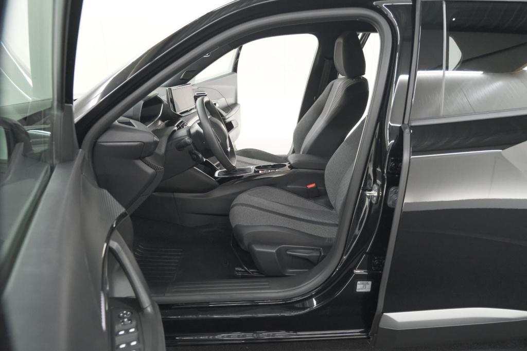 Peugeot 2008 puretech 100 allure | apple carplay | parkeersensoren | climat