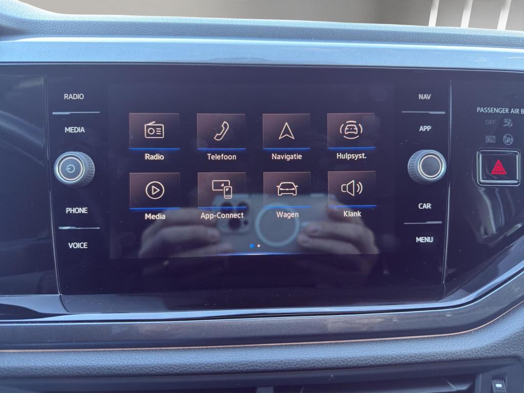 Volkswagen Polo 1.0 tsi style | camera | parkeersensors | airco (automatisc