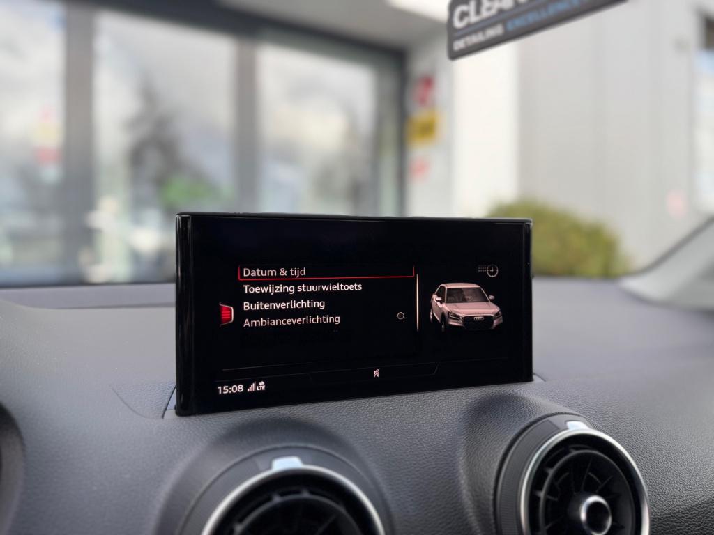 Audi Q2 30 tfsi s-line * matrix led * virtual cockpit * keyless * stoelverw