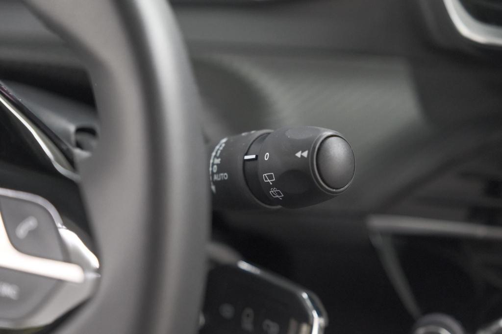 Peugeot 208 hybrid 110 e-dsc6 allure | ijskoude climate control | apple car