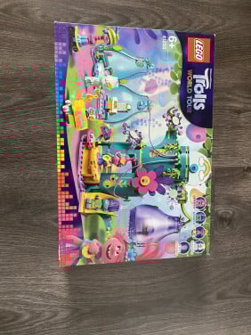 Lego trols