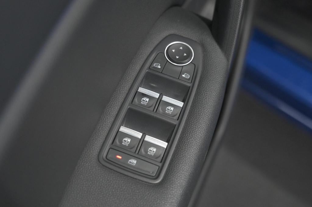 Renault Captur 1.6 e-tech full hybrid 145 techno | camera | parkeersensoren