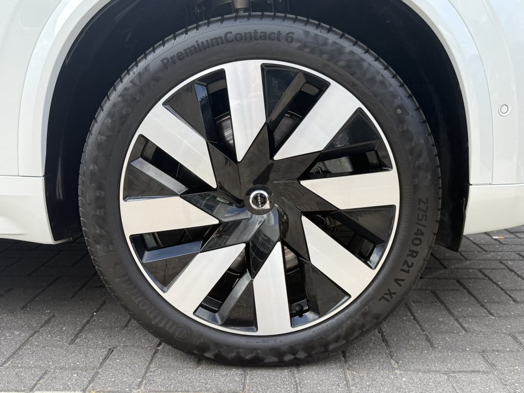 Volvo XC90 t8 455pk recharge ultra dark| full options ! luchtvering b&w sou