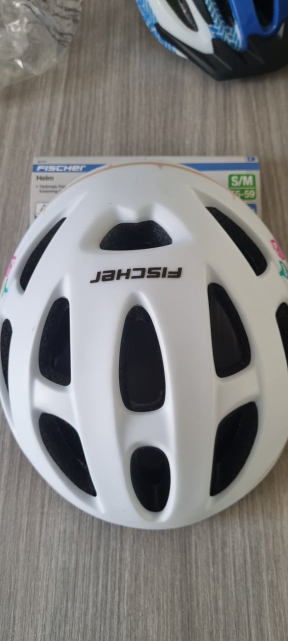 Diverse fietshelmen fischer maten s/m l/xl
