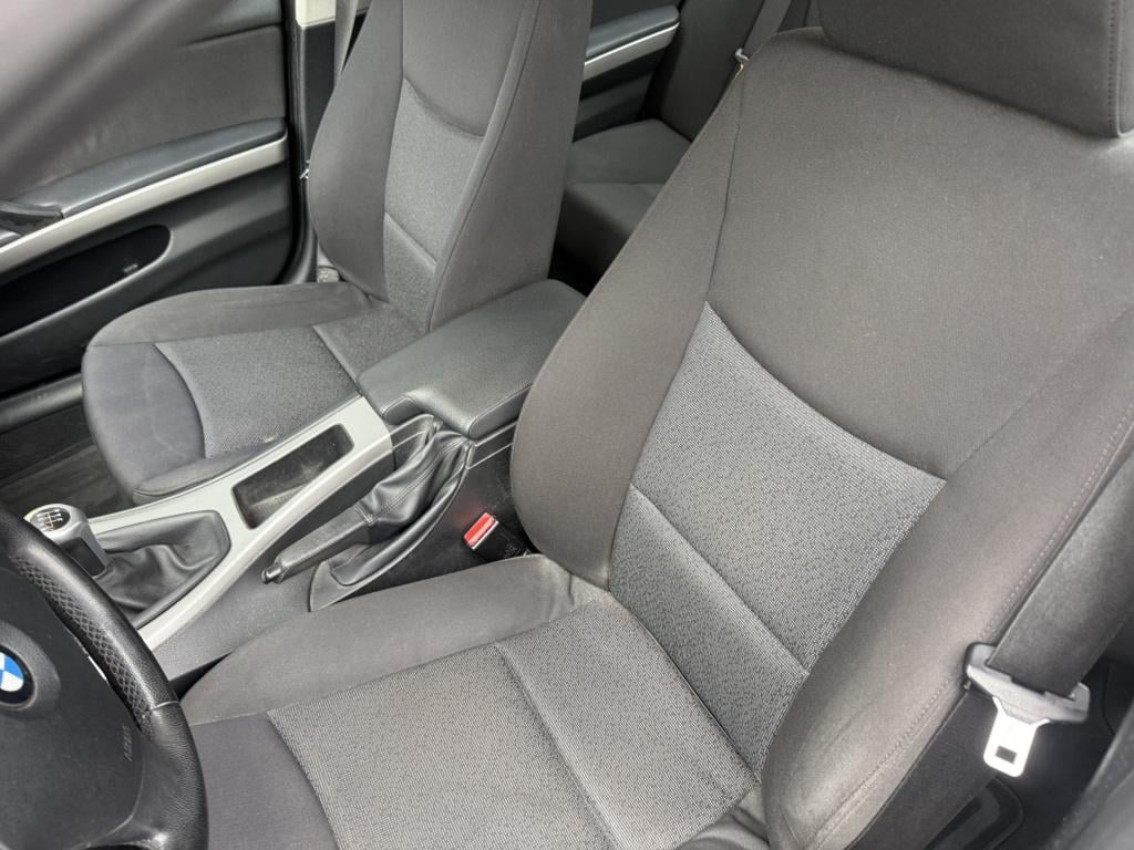 BMW 3-serie 320i 150pk executive sedan