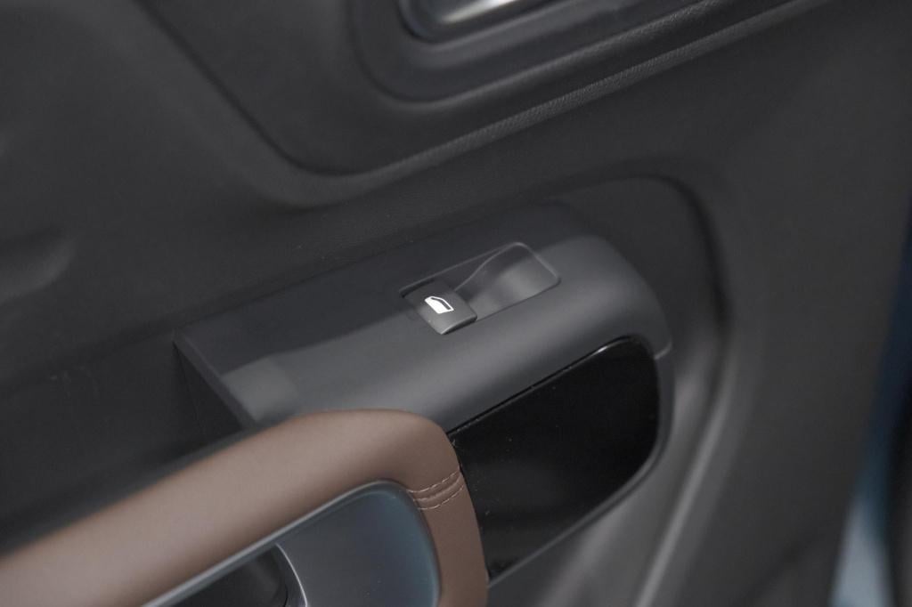 Citroen C5 Aircross 1.6 puretech 180 pk shine | bomvol | trekhaak | 360 cam