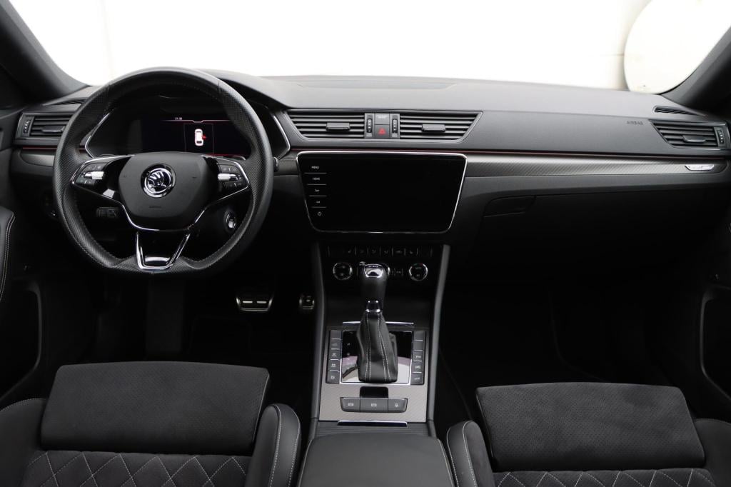 Skoda Superb combi 1.4 tsi iv sportline business 218pk dsg6