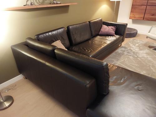 Donkerbruine leren hoekbank