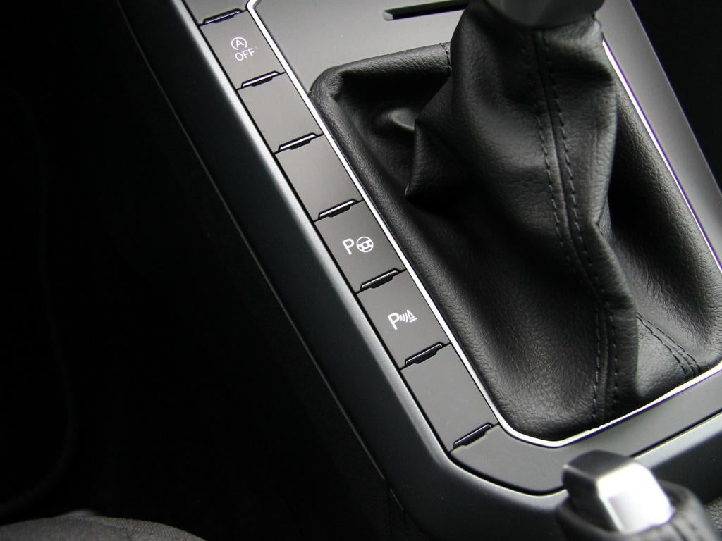 Volkswagen Polo 1.0tsi 110pk dsg r-line | acc | active info | navi | camera