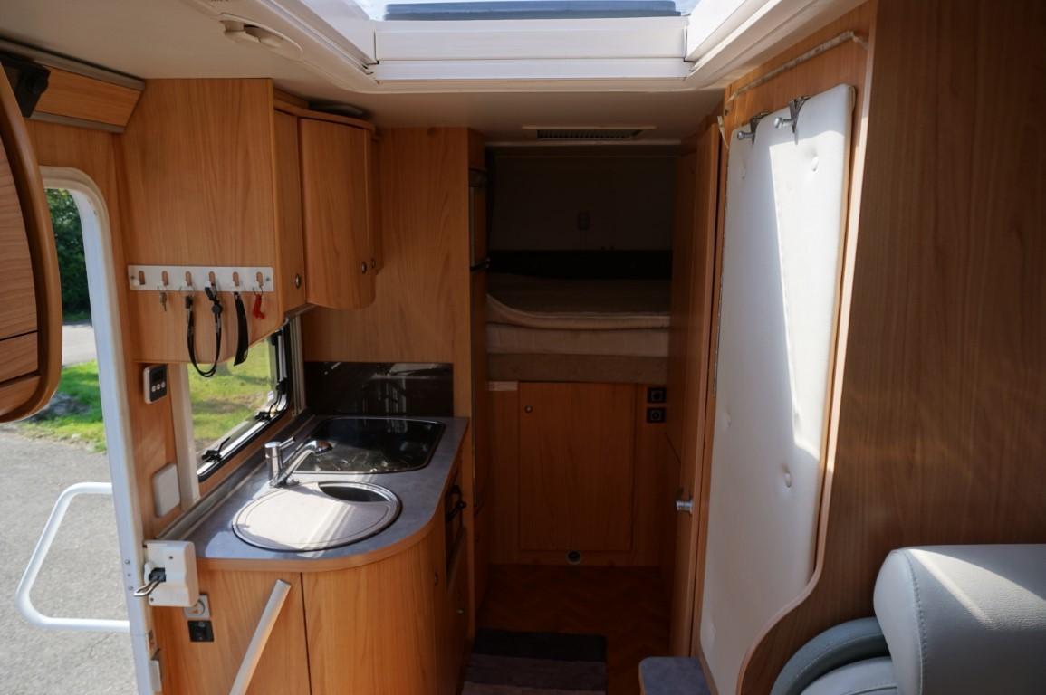 Burstner Delfin T695 met 141.000km op basis Renault Master 3 Liter