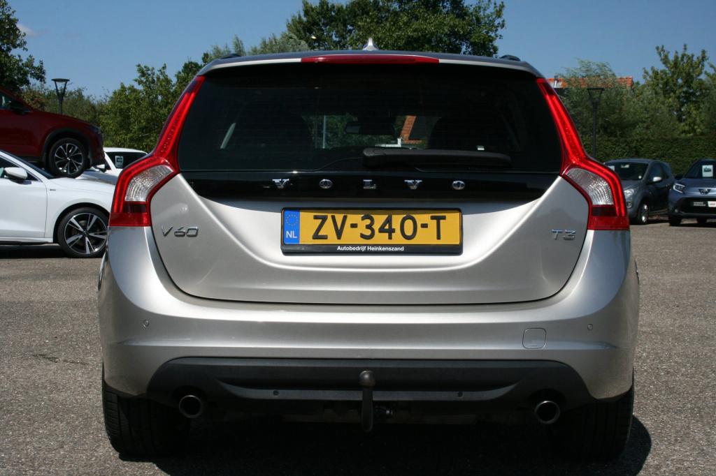 Volvo V60 1.6 t3 momentum / afn. trekhaak / cruise / pdc / stoelv.