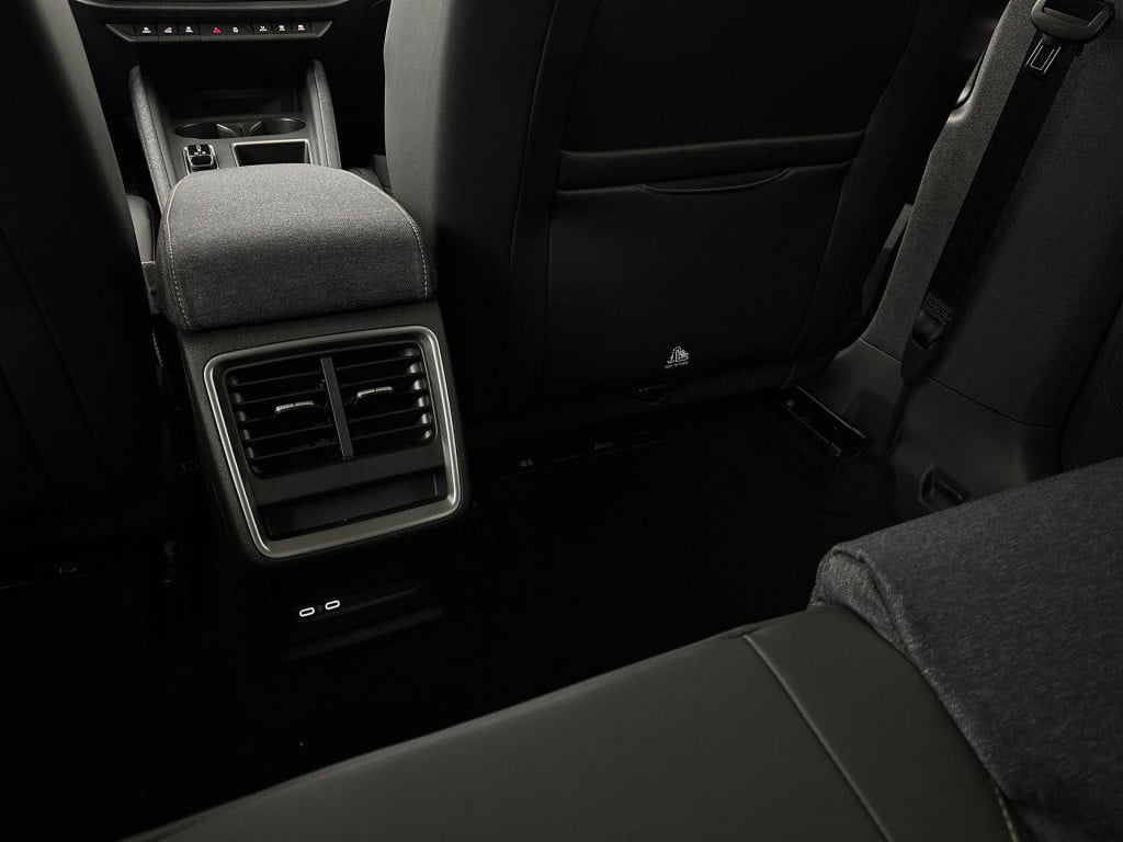 Skoda Elroq business edition elektromotor 210 kw / 286 pk suv