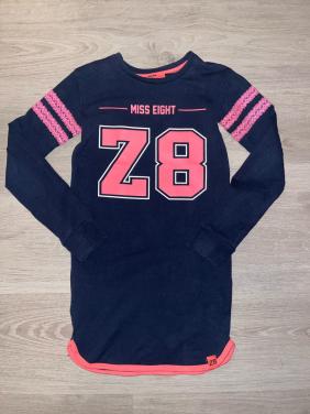 Jurkje maat 128/134