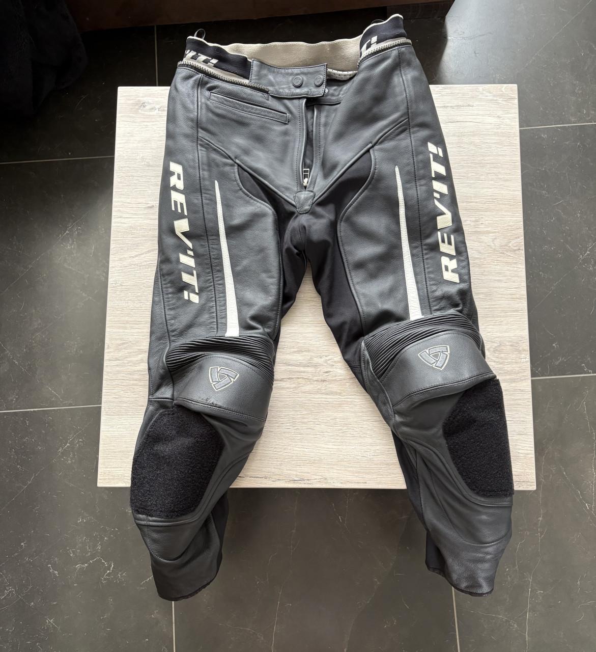 REV’IT dames motorpak 2-delig – jas 42 / broek 40 – leer (ook los te koop)