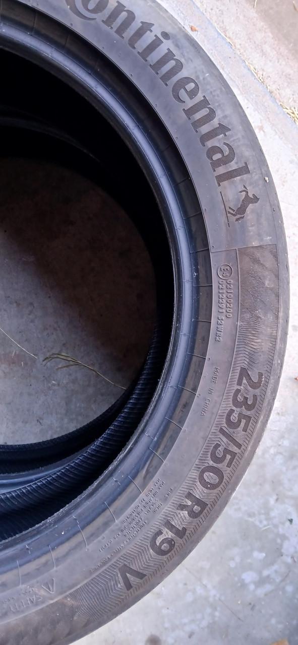 4 banden Continental 235/50R19