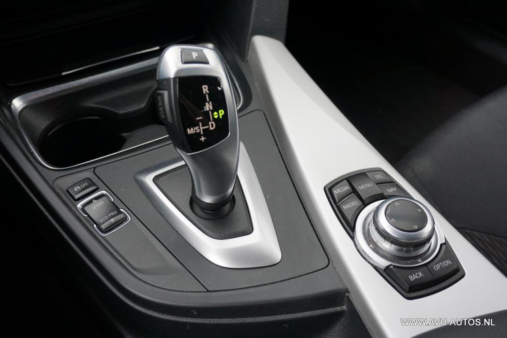 BMW 3-serie touring 318d executive