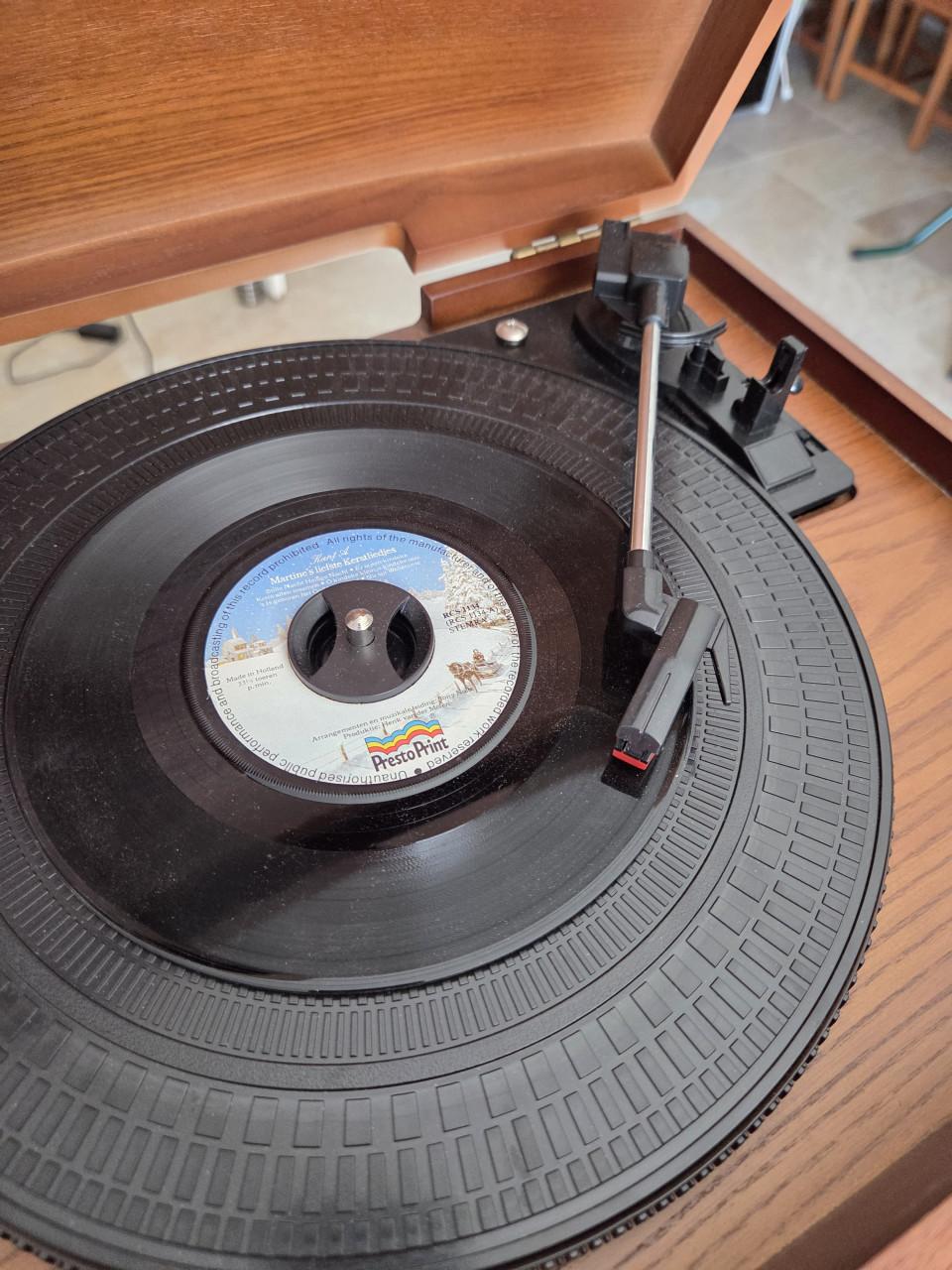 Roadstar Lp Cd Cassette Radio