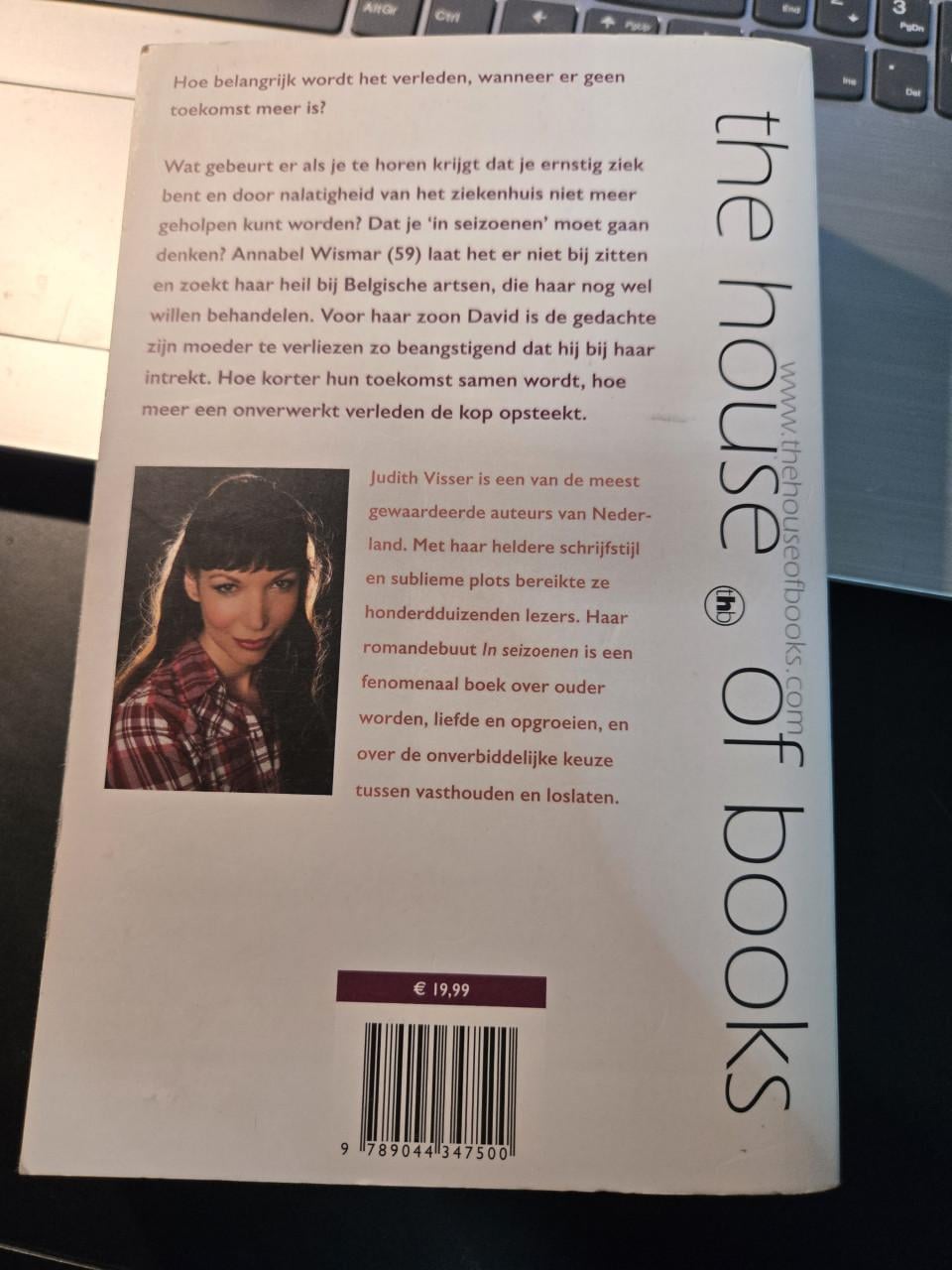 Boek: In seizoenen, 1e druk 2016  Judith Visser.