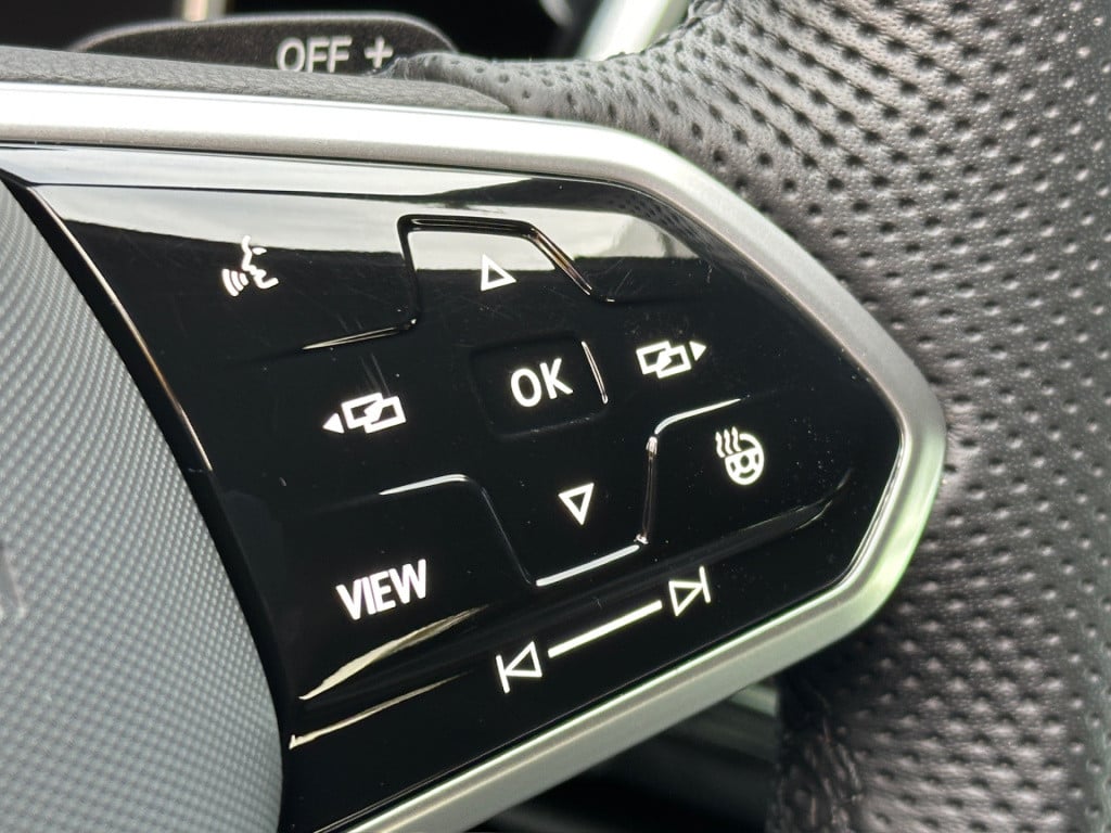 Volkswagen T-roc 1.5 tsi 150pk dsg r-line | camera | carplay | dode hoek | 