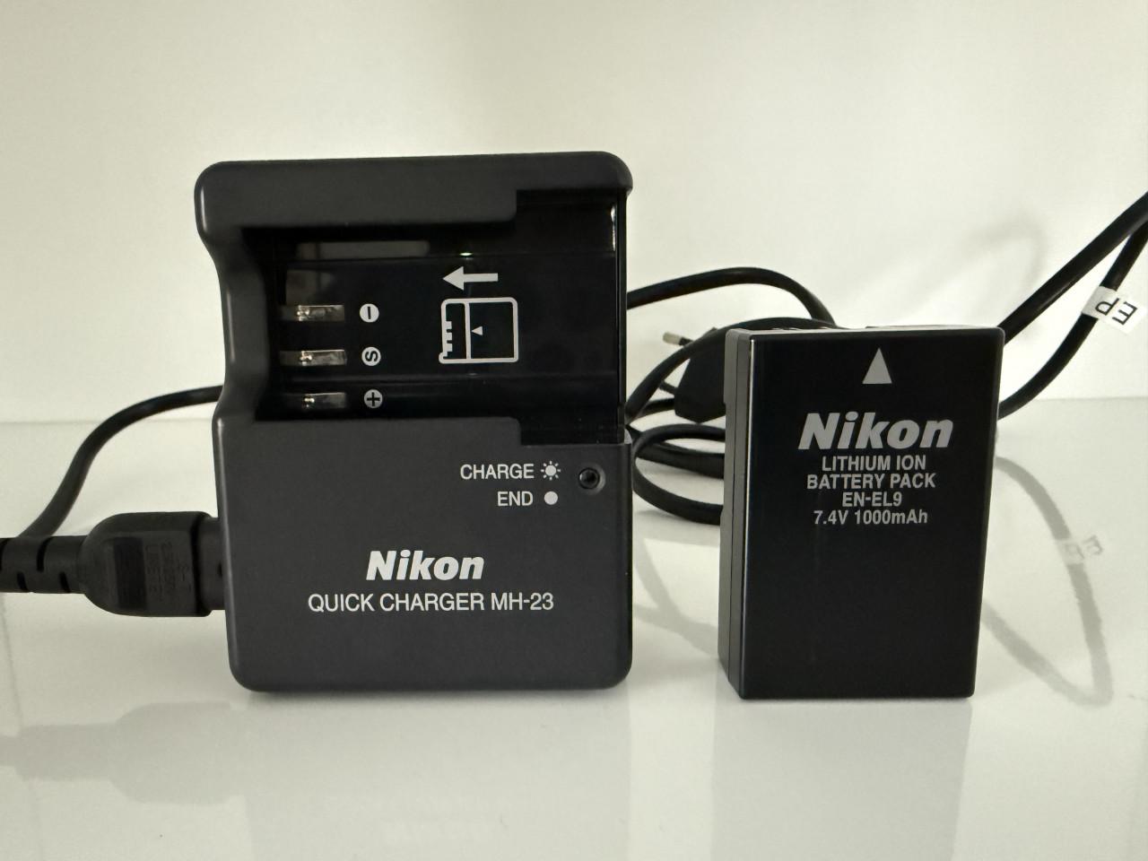 Nikon D40 met Nikon AF-S 18-55mm 3.4-5.6 DX zoomlens