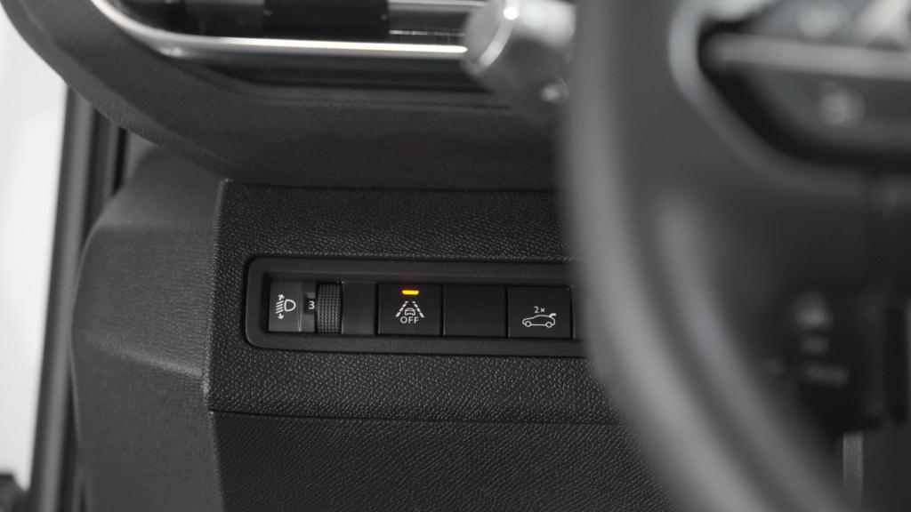 Peugeot 5008 puretech 130 eat8 allure pack business | trekhaak | elektronis