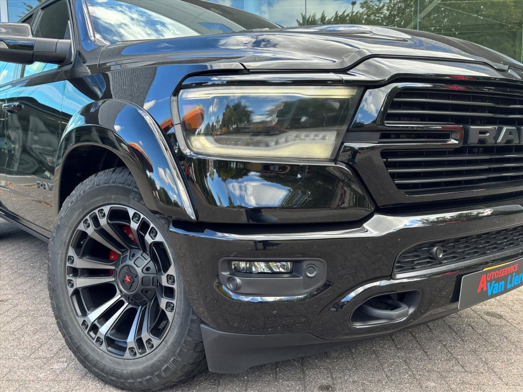 Ram 1500 ram 1500 laramie night| luchtvering|smoke pack|bpm vrij| rijklaarp
