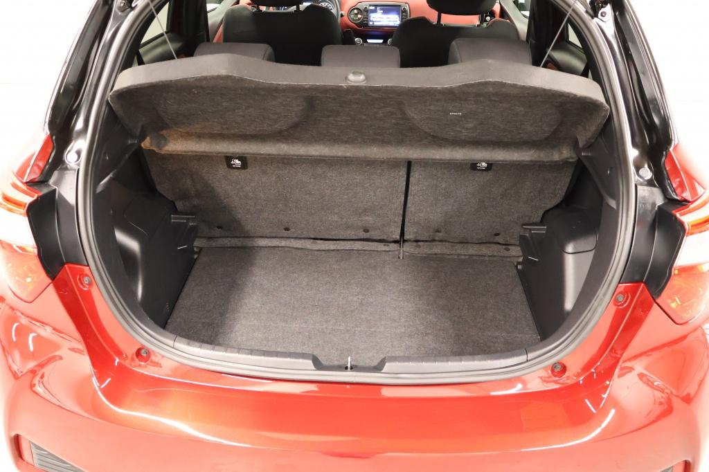 Toyota Yaris 1.5 hyb. bi-tone