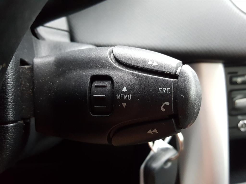 Peugeot 207 première 1.6-16v vti-120pk navigatie | cruise & climate control