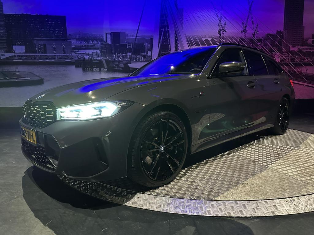 BMW 3-serie touring 330e *dravitgrau*pano*hud*trekhaak*