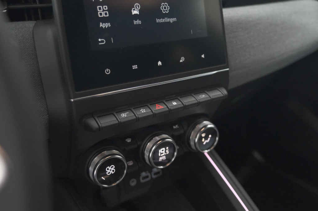 Renault Clio tce 90 gpf techno | rondom camerazicht | apple carplay | parke