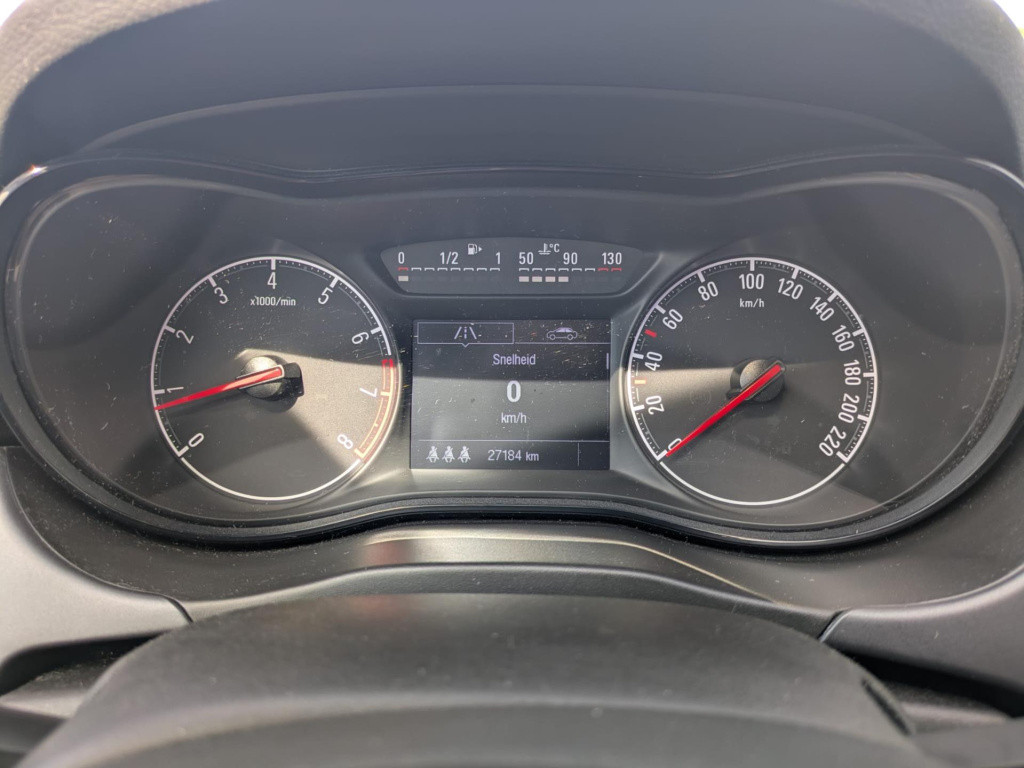 Opel Corsa 1.4 favourite | airco | cruise control | bluetooth