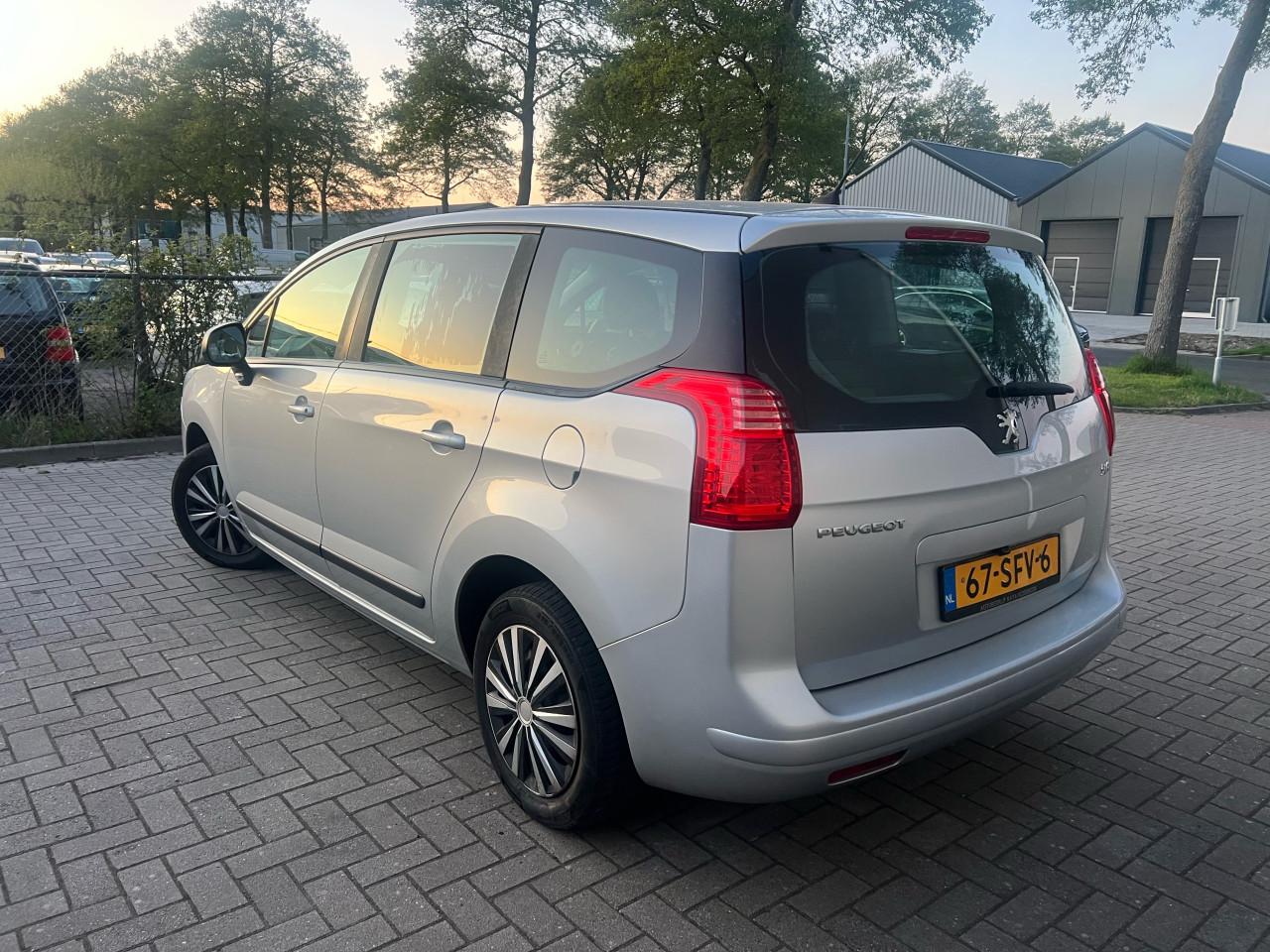 Peugeot 5008 1.6VTI Blue Lease 7 zitter