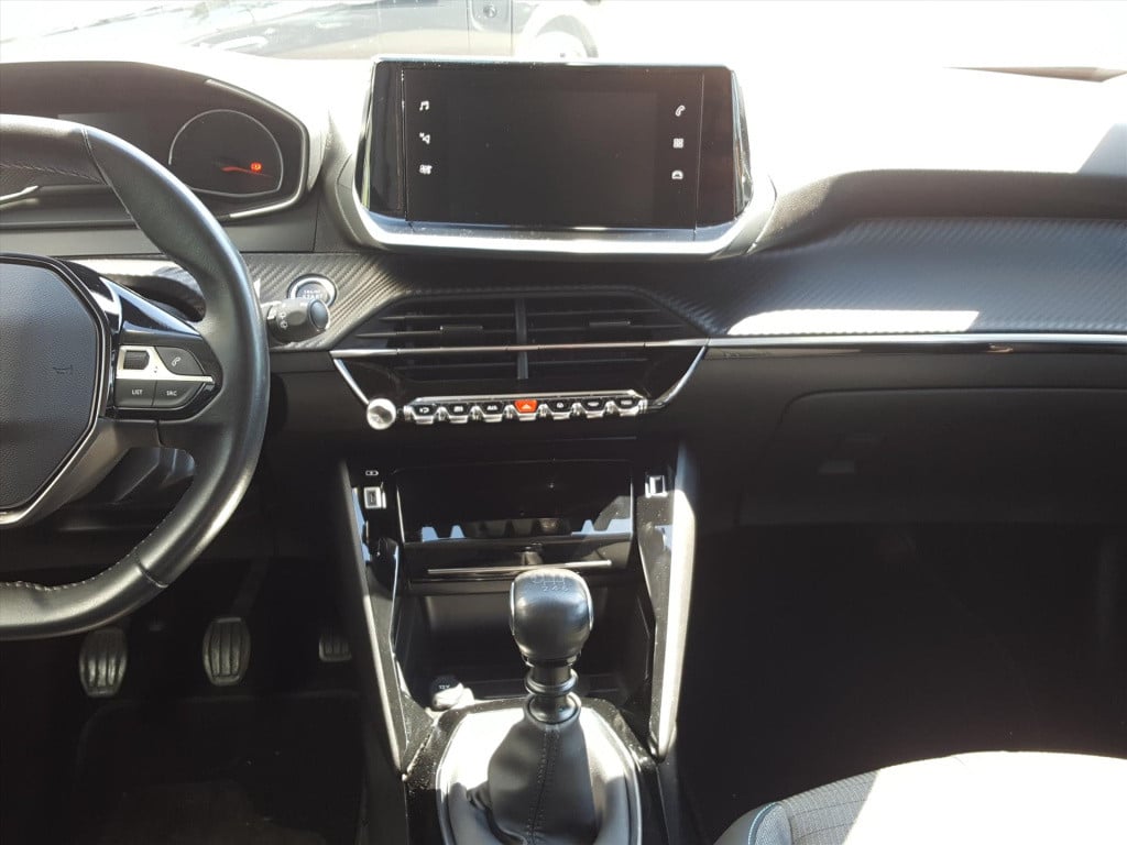 Peugeot 2008 1.2 puretech 100pk allure pack navigatie | apple carplay & and