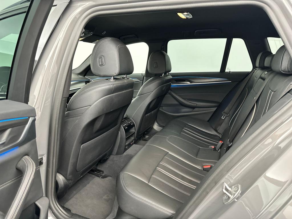 BMW 5 Serie touring 530e high executive m-sport