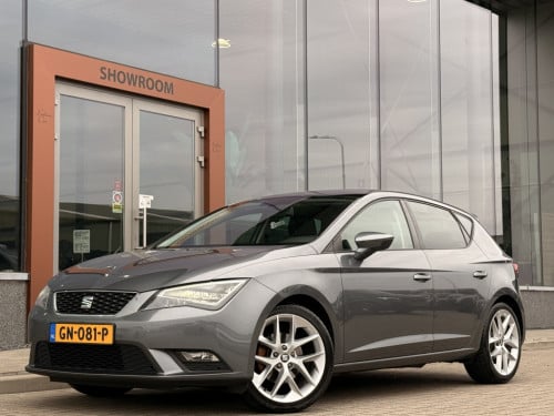 Seat Leon 1.0 ecotsi style connect | pano | camera | apple carplay | trekha