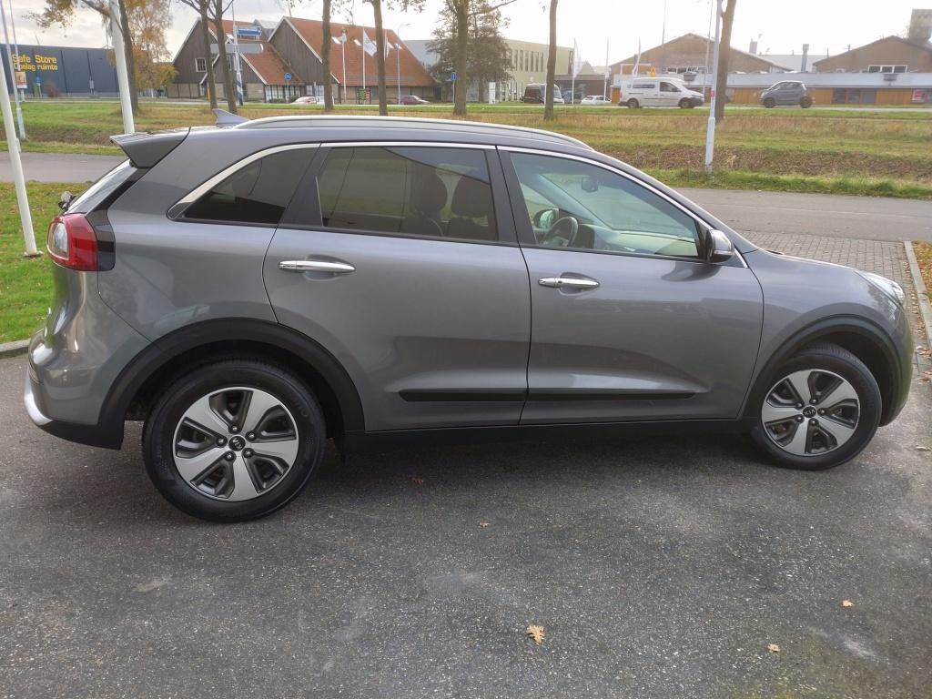 Kia Niro 1.6 gdi hybrid businessline