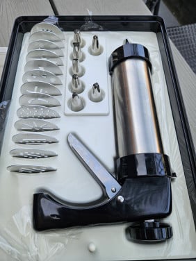 Nieuwe professionele RVS koekjespistool/drukpers met veel accessoires...
