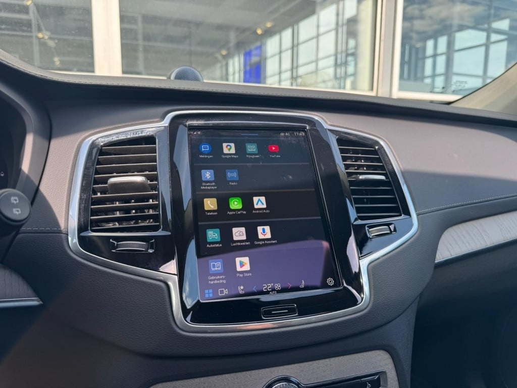 Volvo XC90 t8 455pk recharge ultra dark| full options!! b&w | luchtvering
