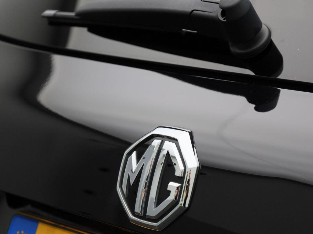MG Ehs 1.5 tgdi luxury