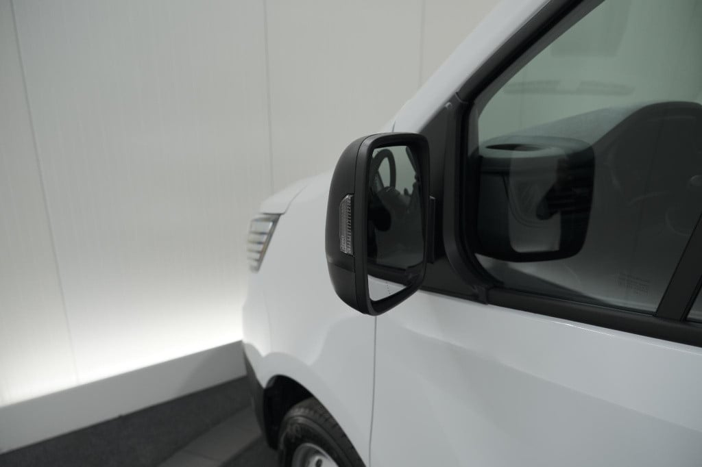 Renault Trafic 2.0 blue dci 130 t29 l2h1 advance dc | 6 zitplaatsen | camer